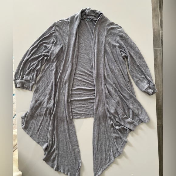 Gray quarter sleeve thin cardigan - Picture 2 of 2